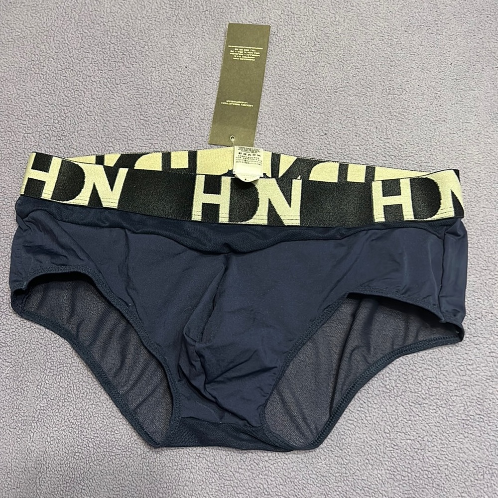 Men’s navy blue briefs size L
